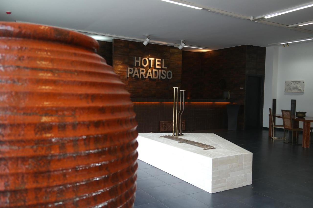 סטרה Hotel Paradiso מראה חיצוני תמונה