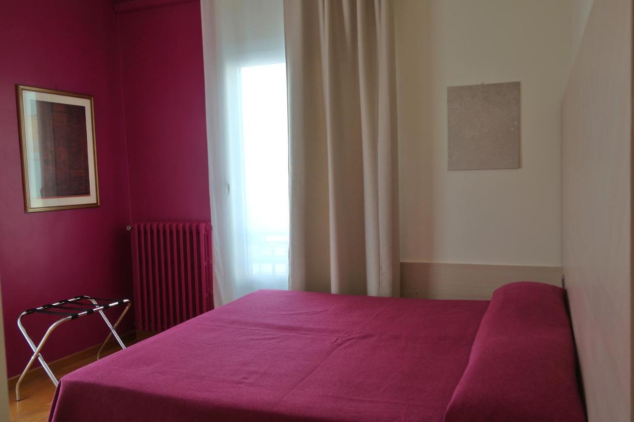 סטרה Hotel Paradiso מראה חיצוני תמונה